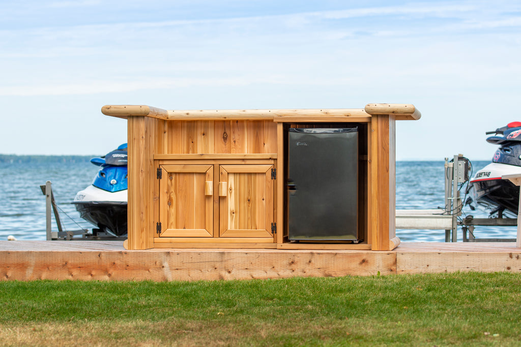 Tropical Paradise Tiki Bar | Seats 6–8