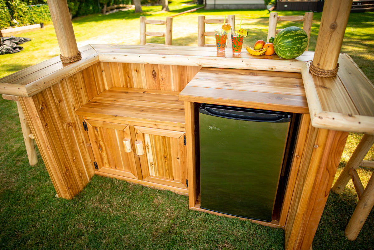 Tropical Paradise Tiki Bar | Seats 6–8